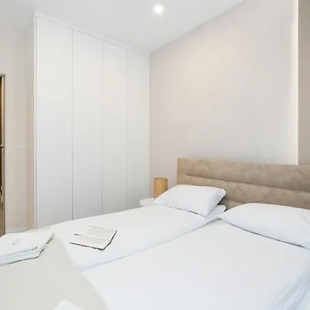 Sobczaka With Parking By Renters * Познань